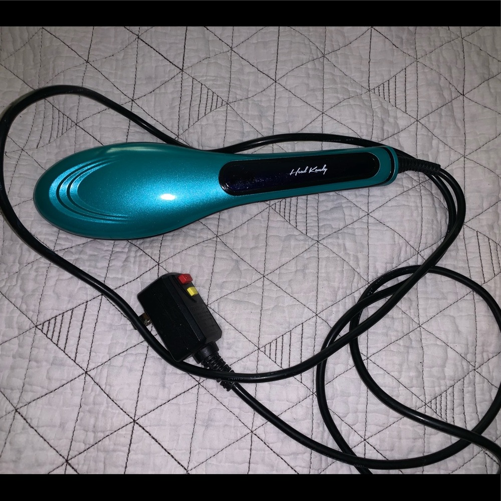 Head Kandy flat iron brush!